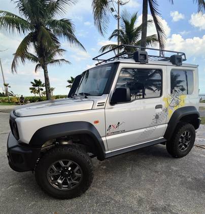 SUZUKI JIMNY 1.5 GASOLINA SIERRA 4YOU 4X4 AUTOMÁTICO